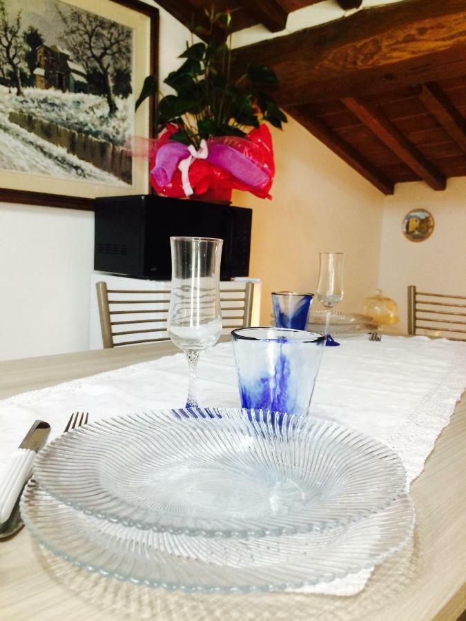 Mansarda Degli Ulivi Apartment Rigomagno Bagian luar foto