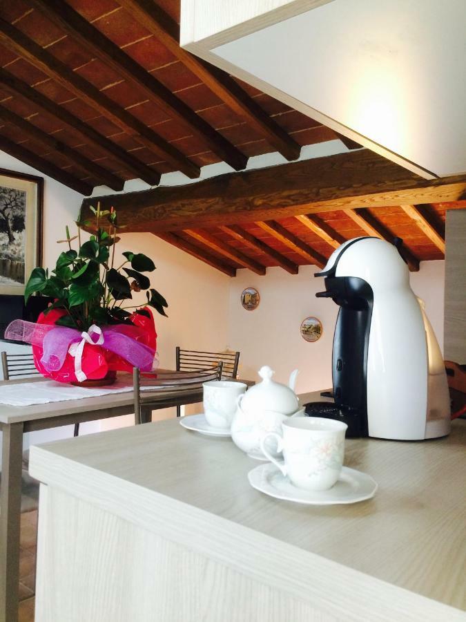 Mansarda Degli Ulivi Apartment Rigomagno Bagian luar foto